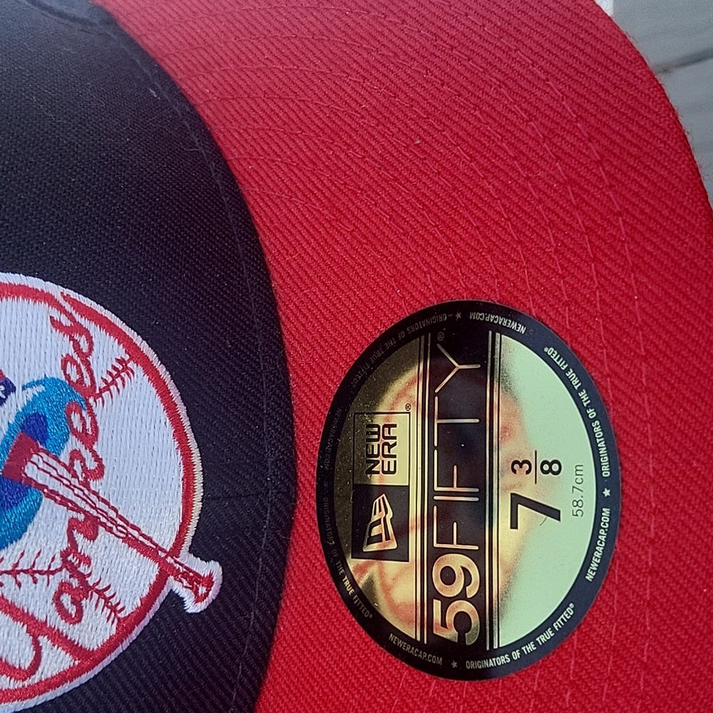 Baseball cap - Picture 2 of 3